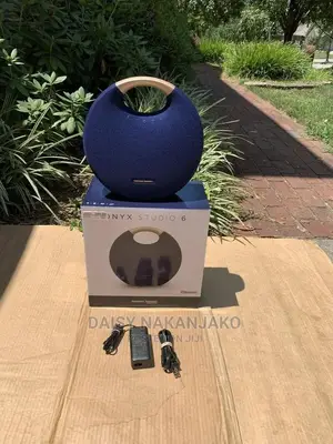 Photo - Harman Kardon Studio 6 Blue