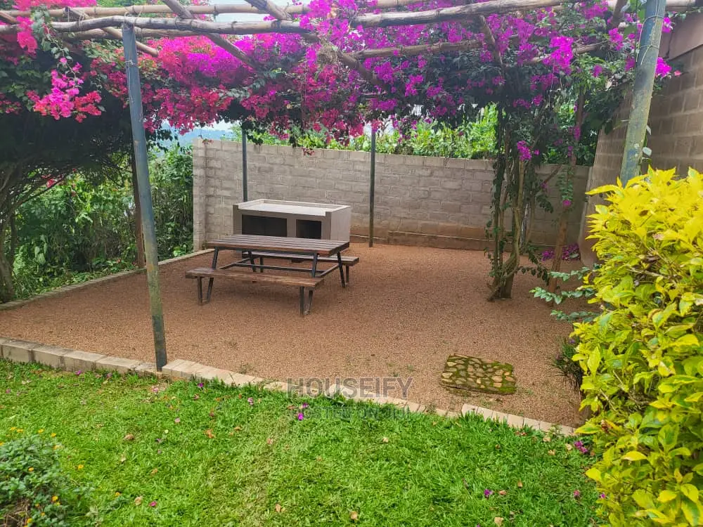 Furnished 3bdrm Townhouse / Terrace in Jinja for rent