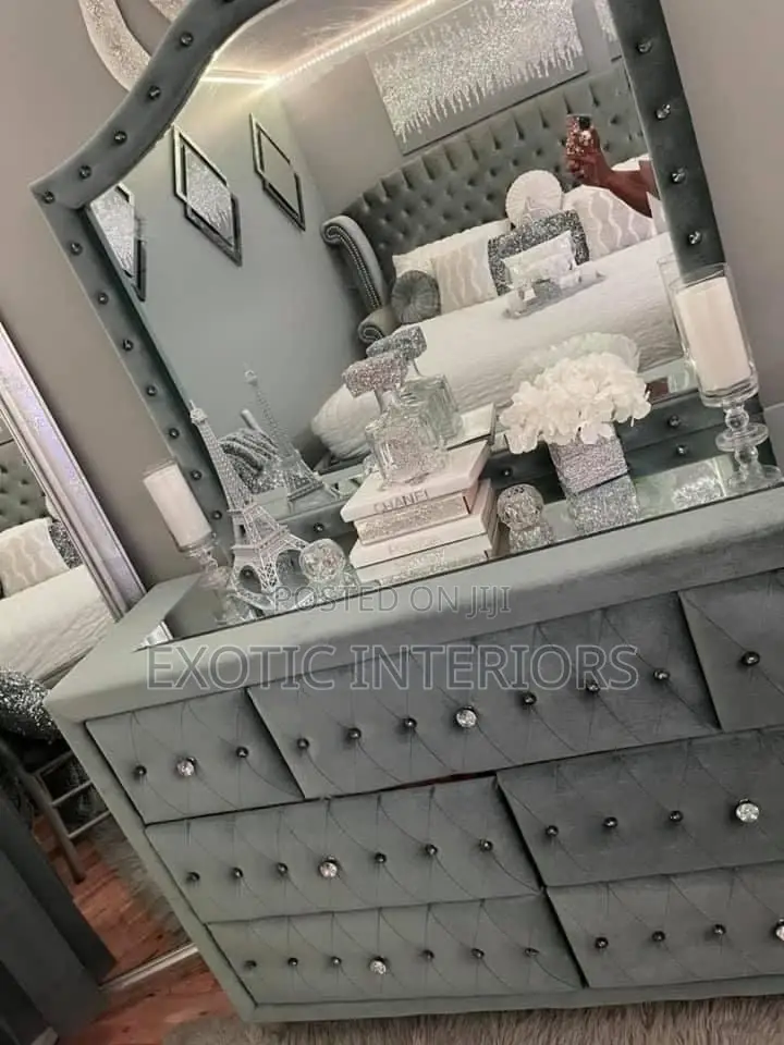 Dressing Mirror Call