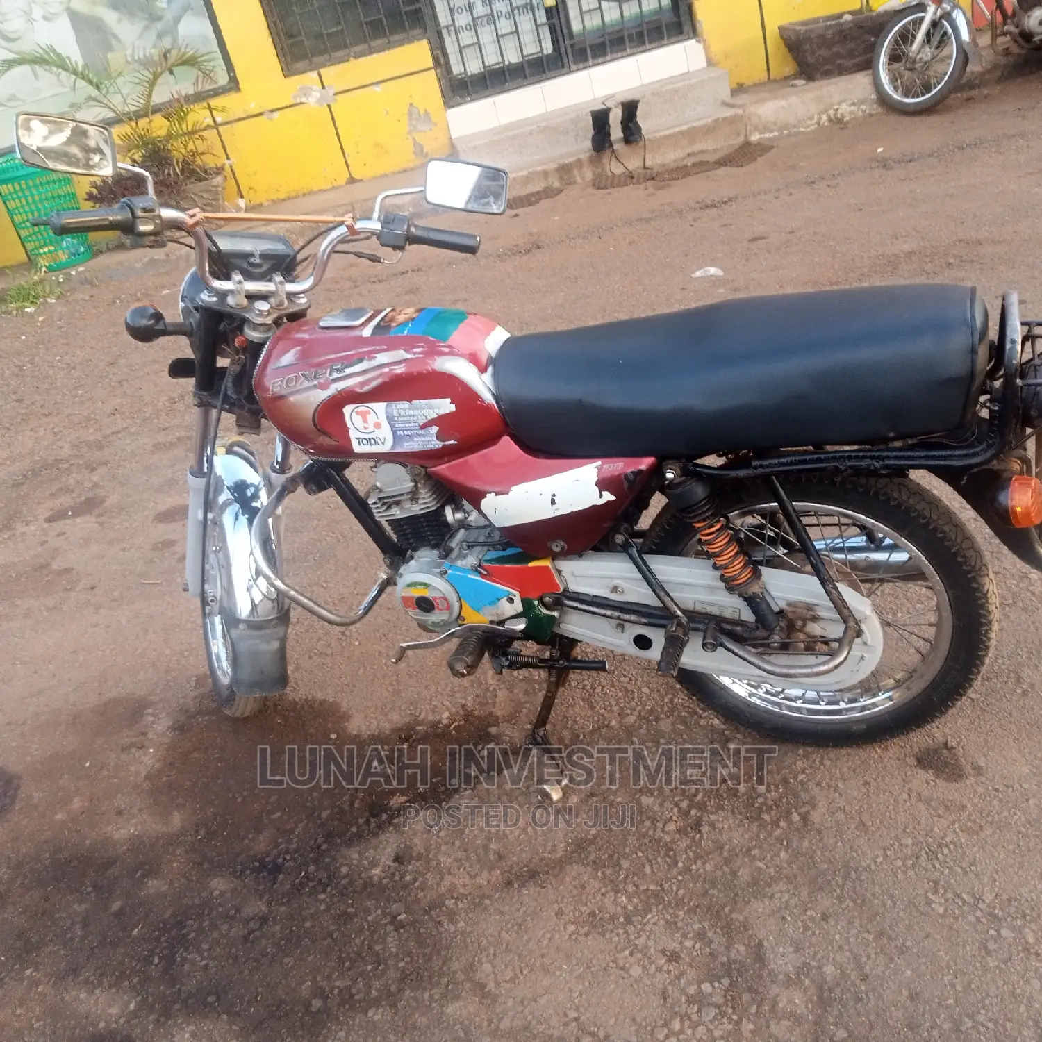Bajaj Boxer 100 2019 Red