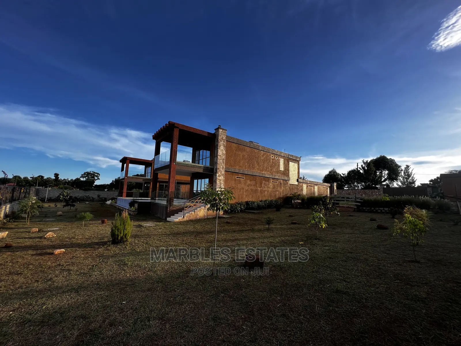 Furnished 5bdrm Mansion in Kigo, Central Division for sale