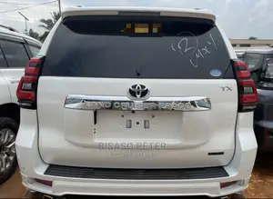 Toyota Land Cruiser Prado 2.8 2017 White