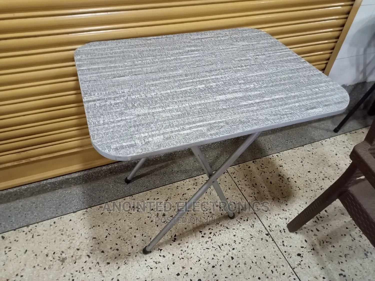 Foldable Reading Table 70x70
