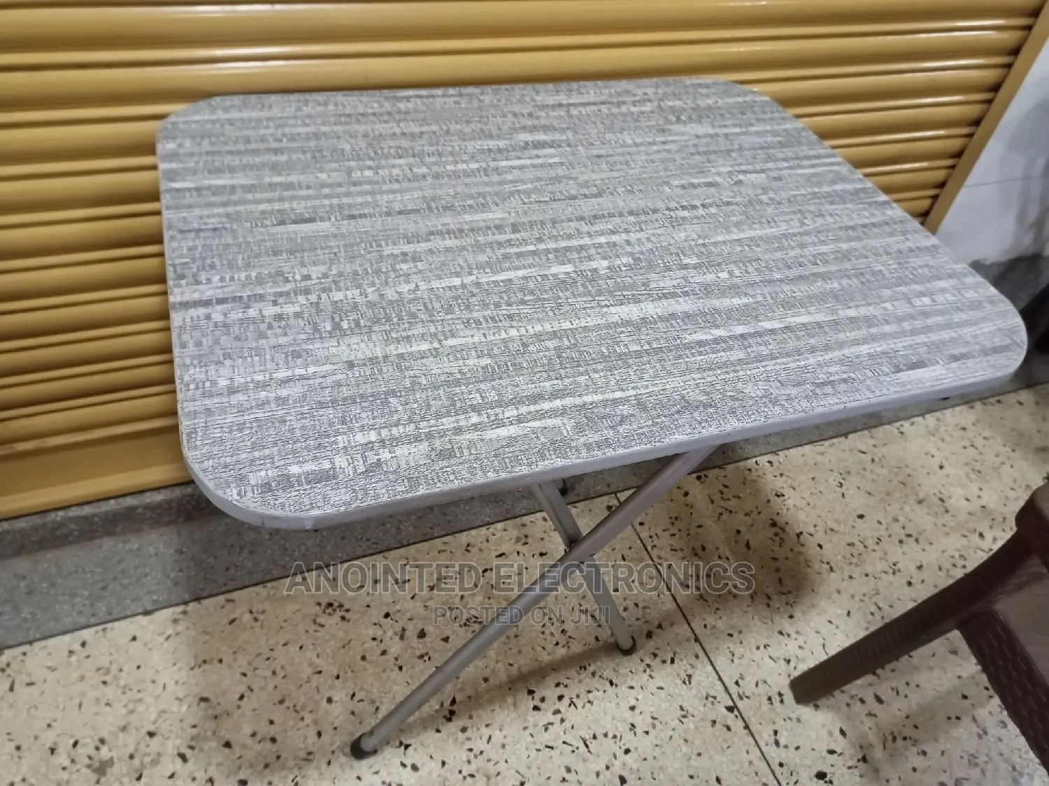 Foldable Reading Table 70x70