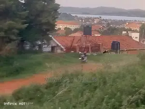 37decimals of Land in Buziga Hill for Sale