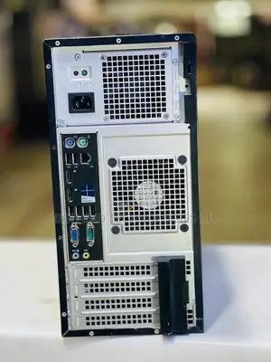 Desktop Computer Dell OptiPlex XE2 6GB Intel Core i5 HDD 512GB
