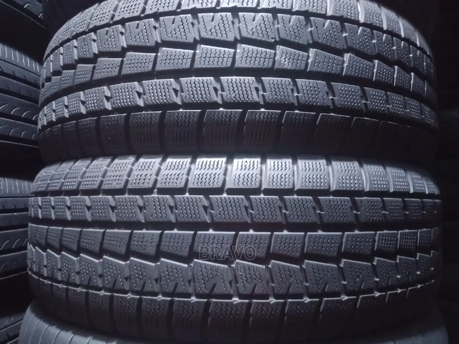 215/60r16 DUNLOP Good Condition