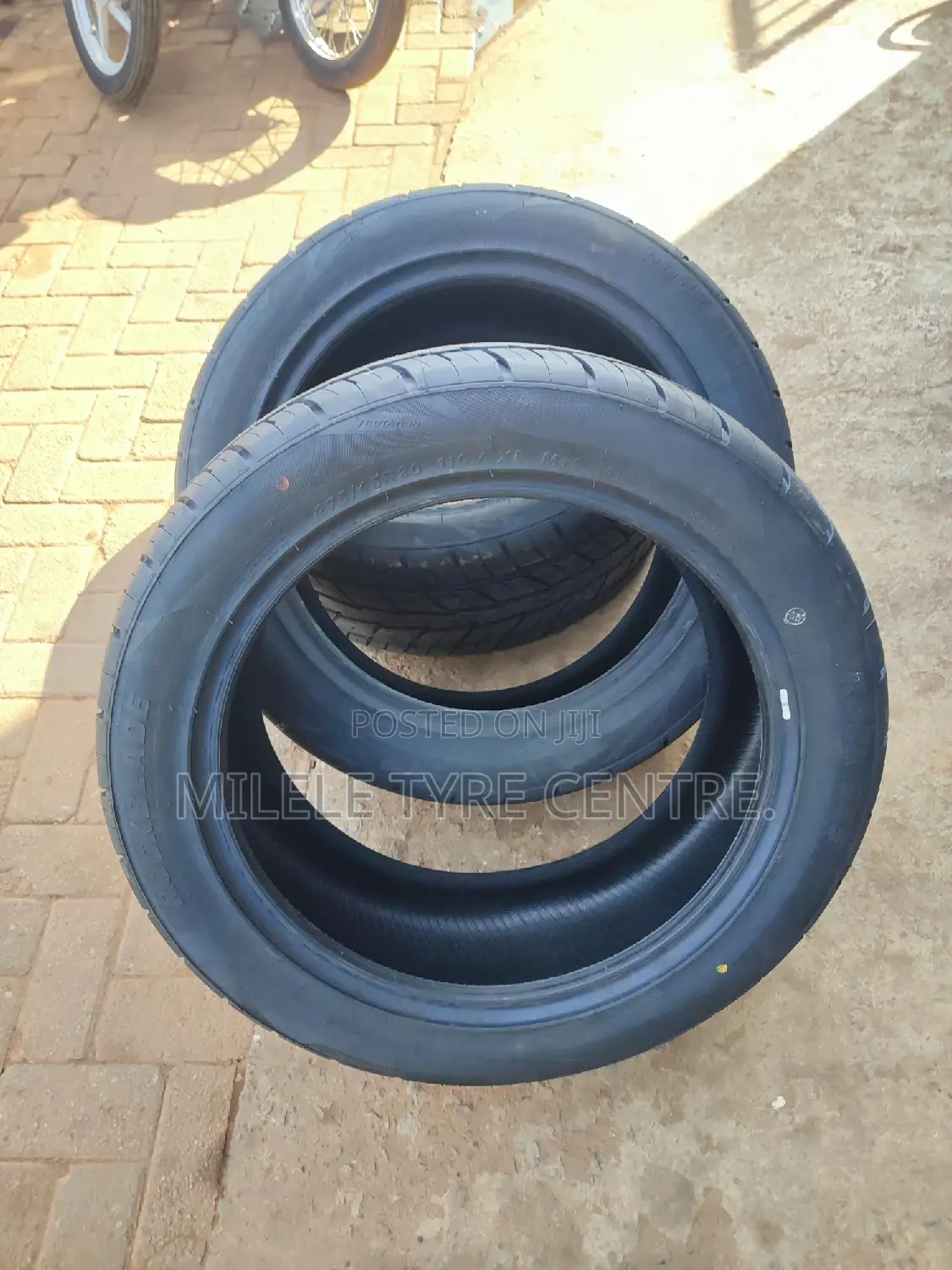 275/45r20 Rockblade