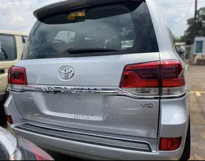 Toyota Land Cruiser 4.5 V8 TD 2018 Silver