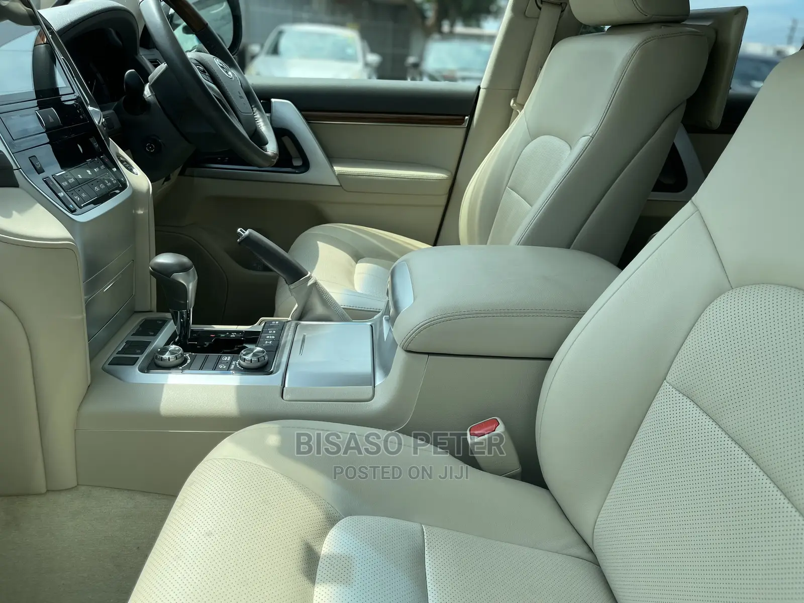 Toyota Land Cruiser 4.5 V8 TD 2018 Gold