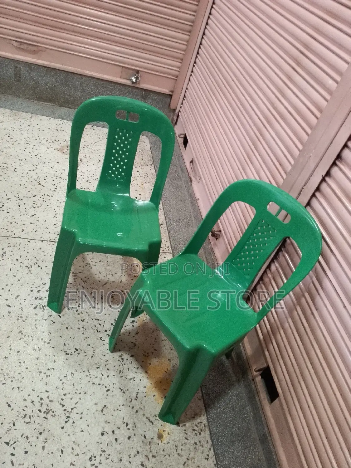 Plastic Chairs Armless