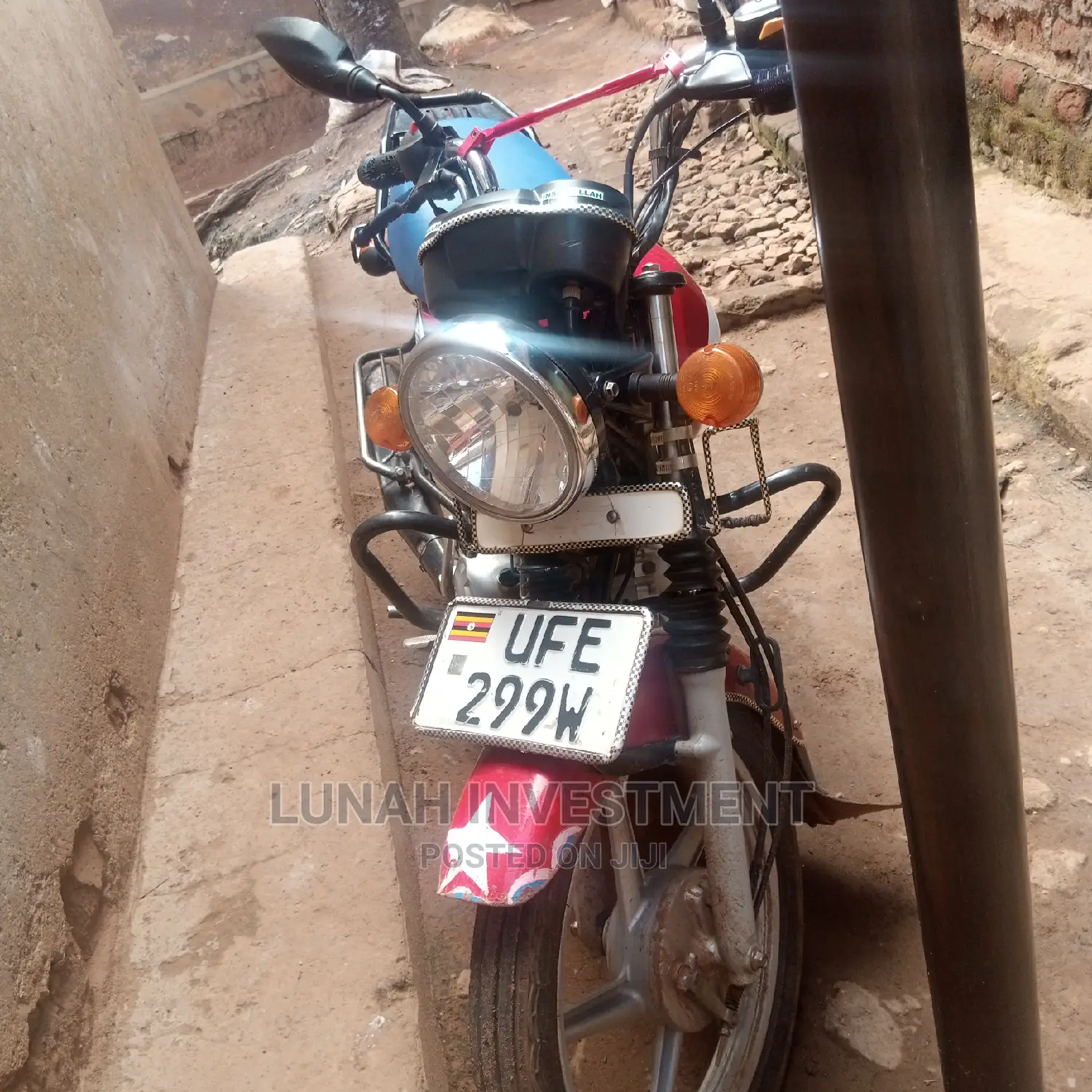 TVS HLX 125 2022 Red