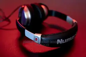 Numark Hf125 Ultra-Portable Professional Dj Headphones 40mm.