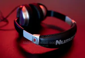 Numark Hf125 Ultra-Portable Professional Dj Headphones 40mm.