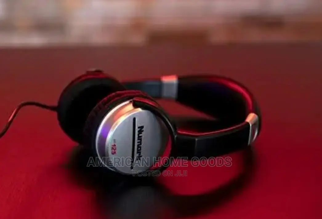 Numark Hf125 Ultra-Portable Professional Dj Headphones 40mm.