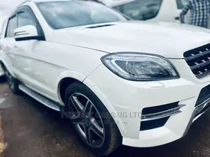 Mercedes-Benz M Class ML 350 BlueTEC 4Matic 2013 Off white