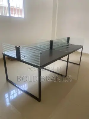 4 Seater Workstation