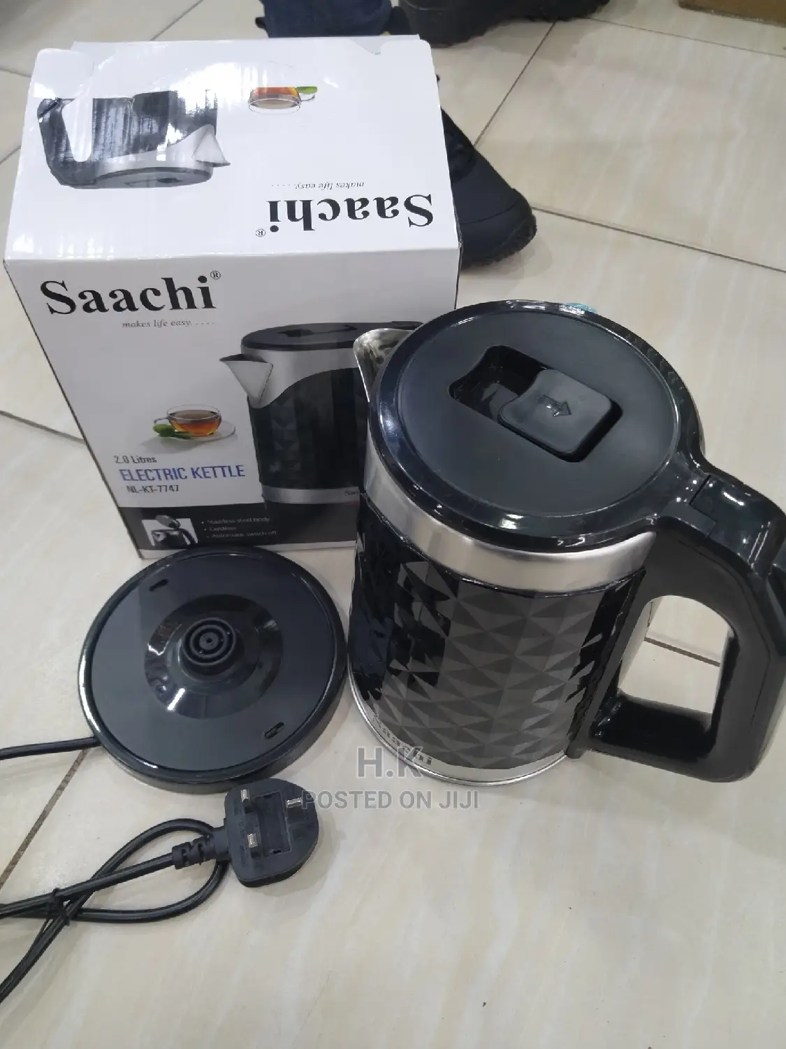 Electric Kettle (Saachi)