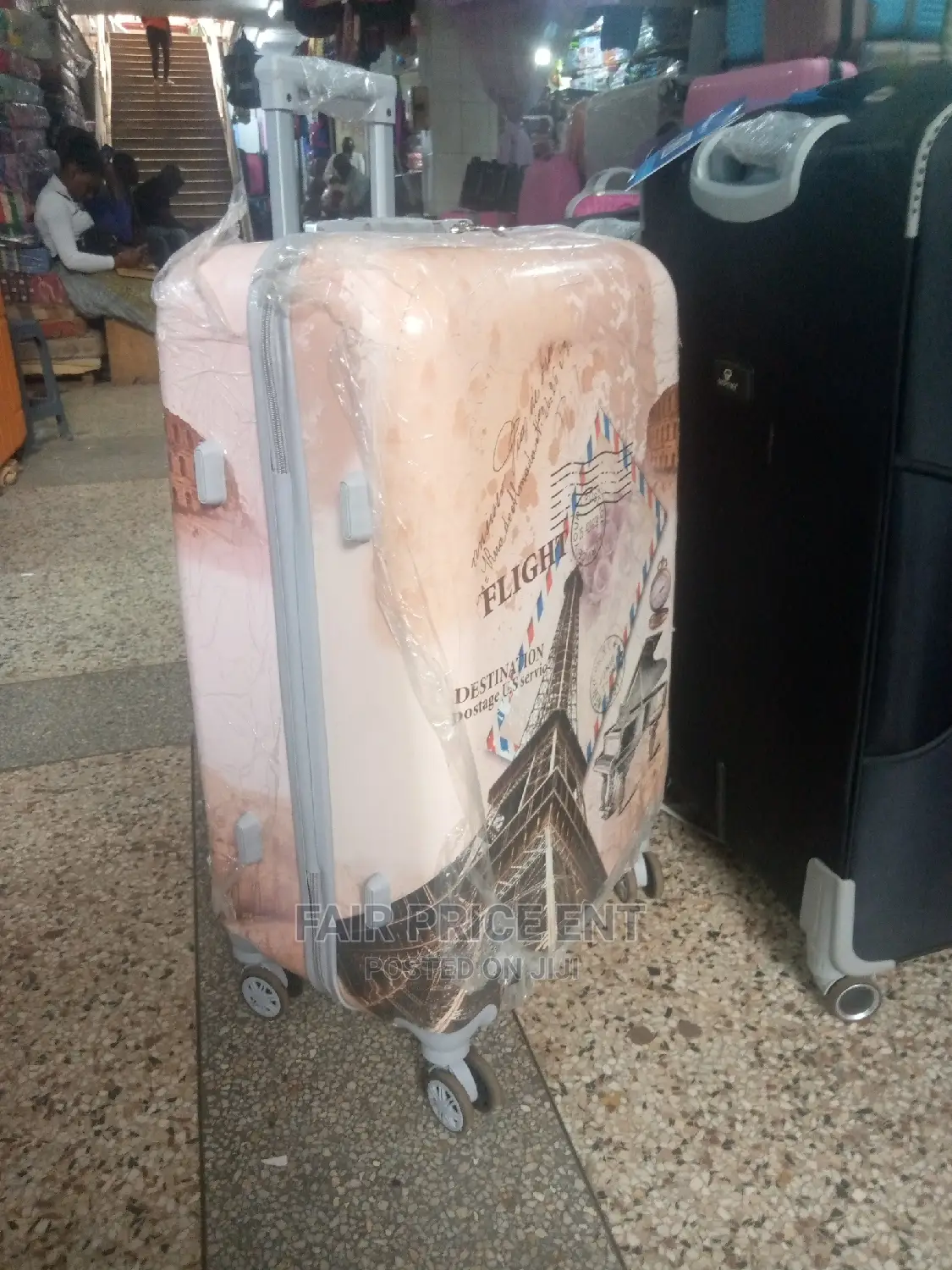VIP Plastic Executive Suitcases.Extra Large.(Gold)