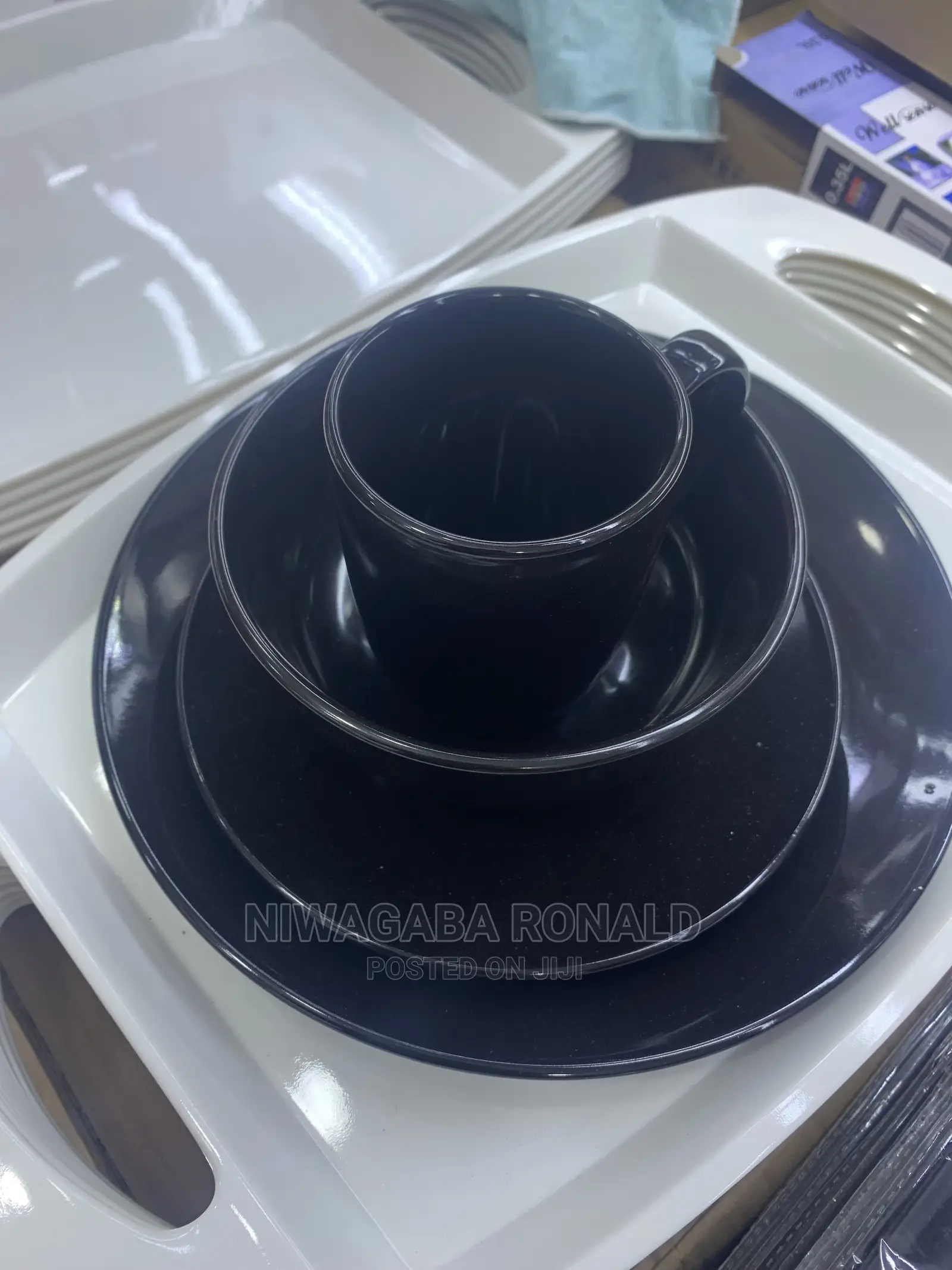 16pc Black Dinner Set