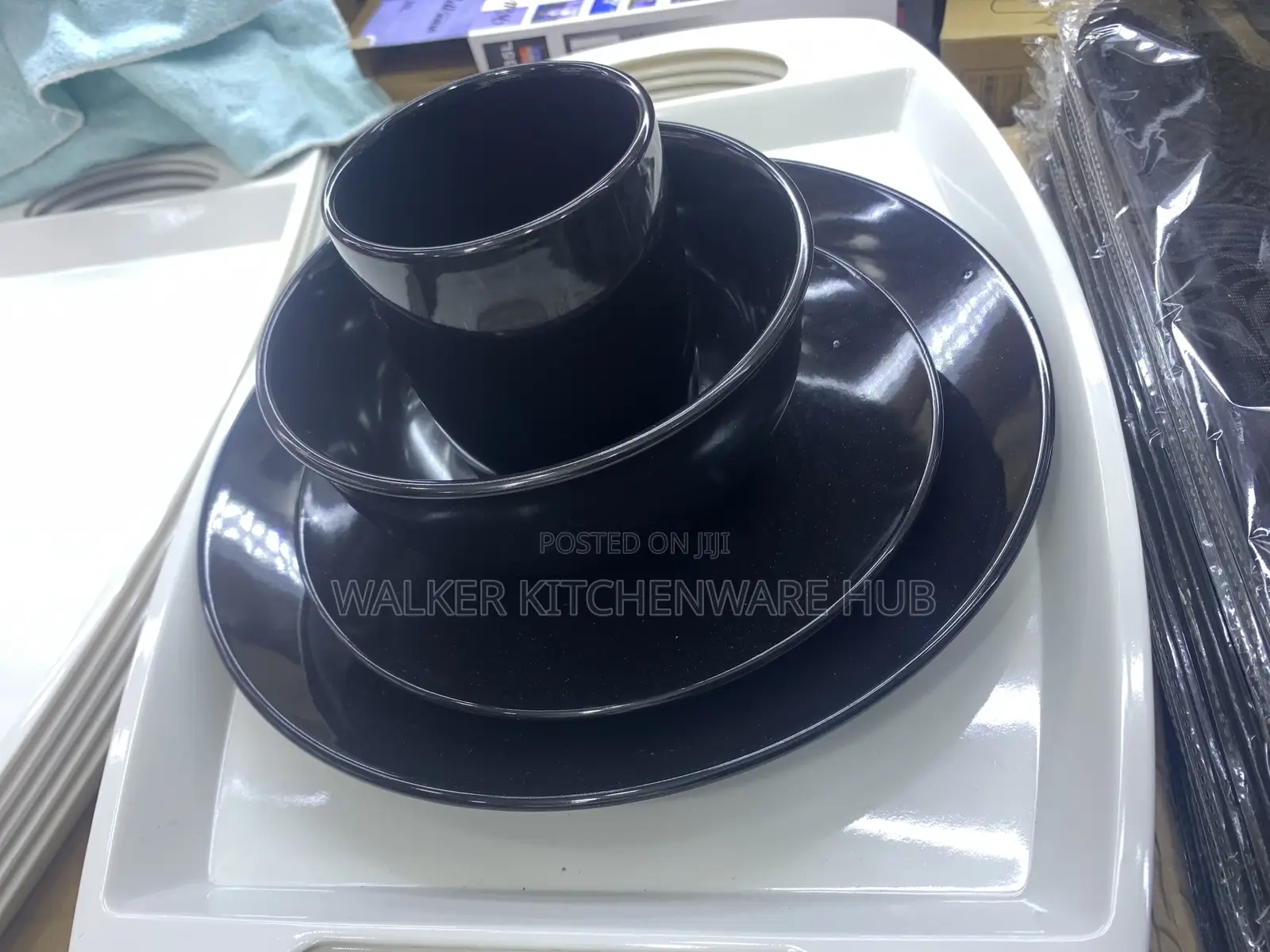 16pc Black Dinner Set