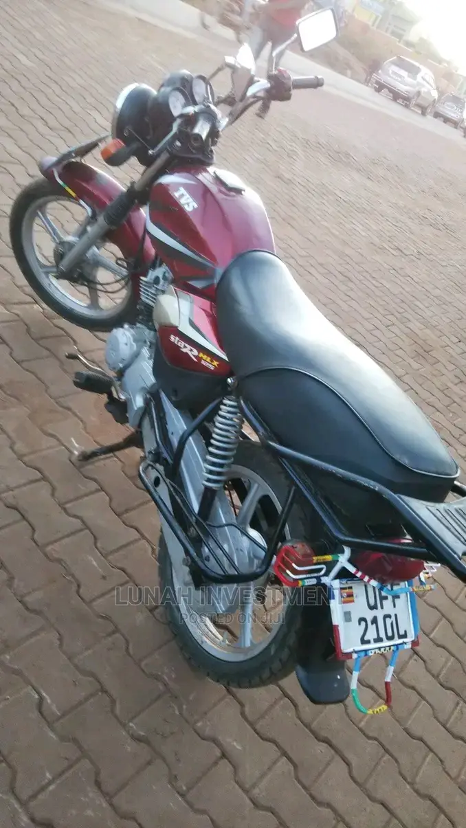 TVS HLX 125 2022 Brown