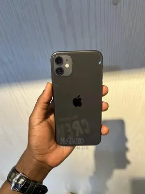 Photo - Apple iPhone 11 128 GB Black