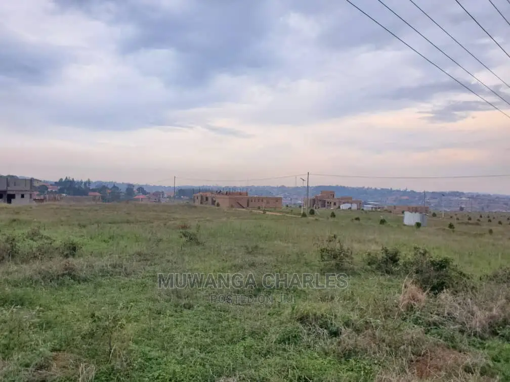 Plot's in Gayaza Nakwero