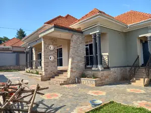 Furnished 4bdrm House in Kira for sale