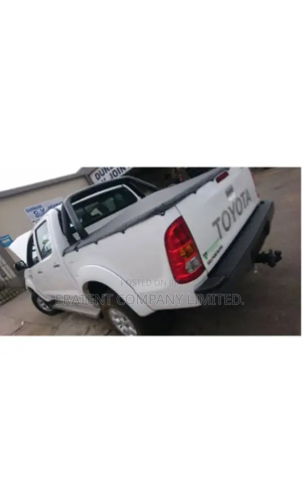 Double Cabin Cover in High Quality Materials.