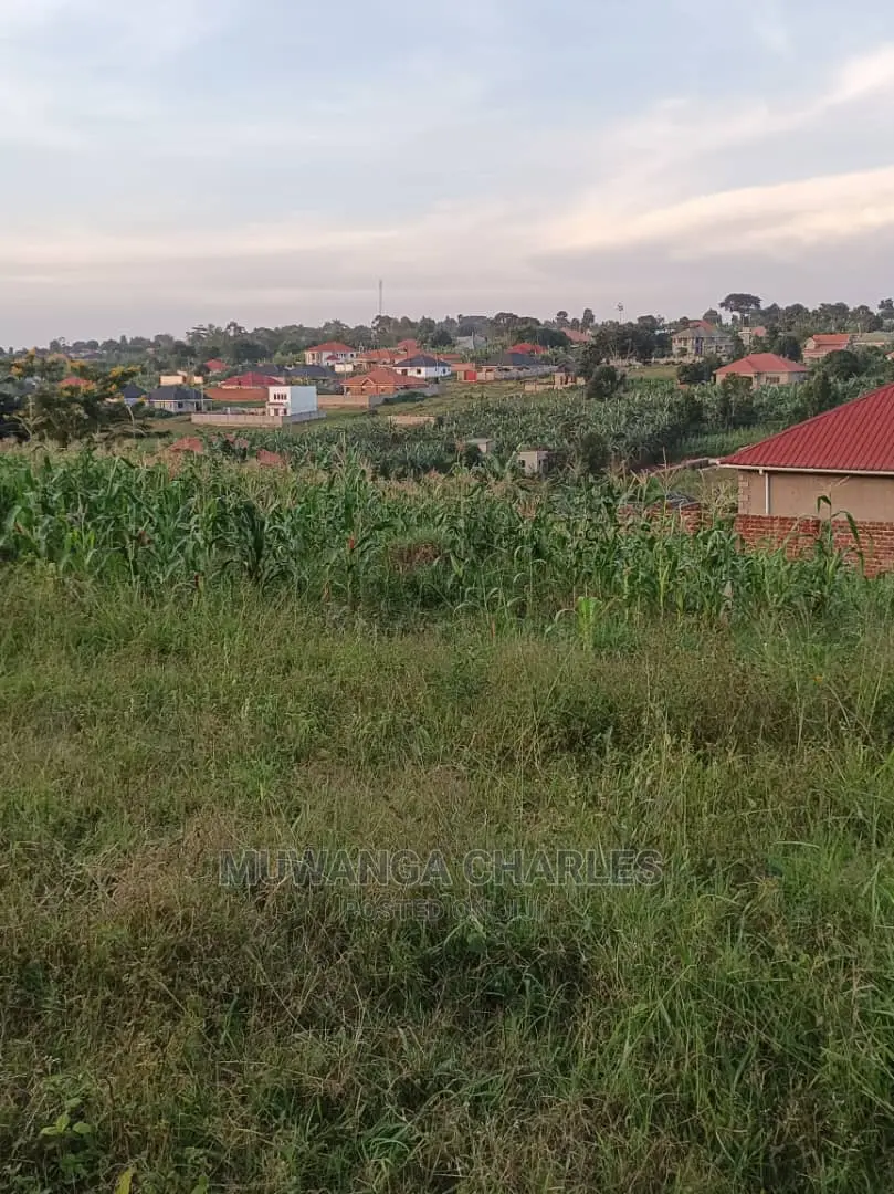 Plot's in Gayaza Kabubu