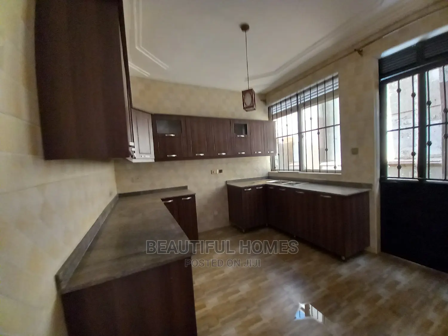 Furnished 4bdrm Maisonette in Kira 1 for sale