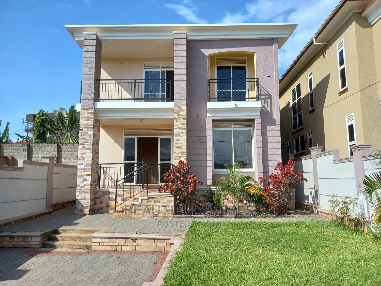 Furnished 4bdrm Mansion in Kira for sale