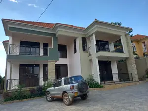 Furnished 6bdrm Mansion in Kira  Wealthy for sale