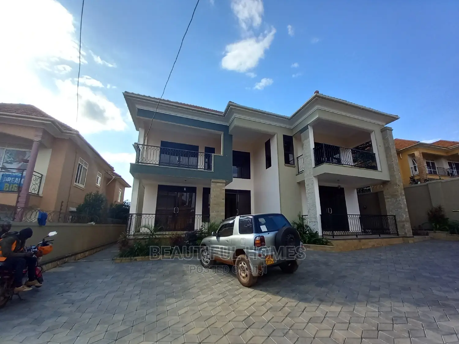Furnished 6bdrm Mansion in Kira  Wealthy for sale