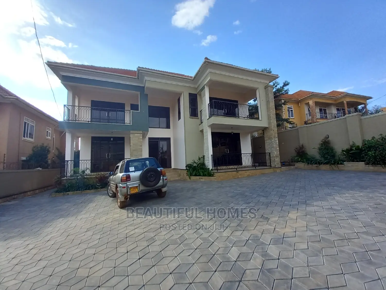 Furnished 6bdrm House in Kira Majestic for sale