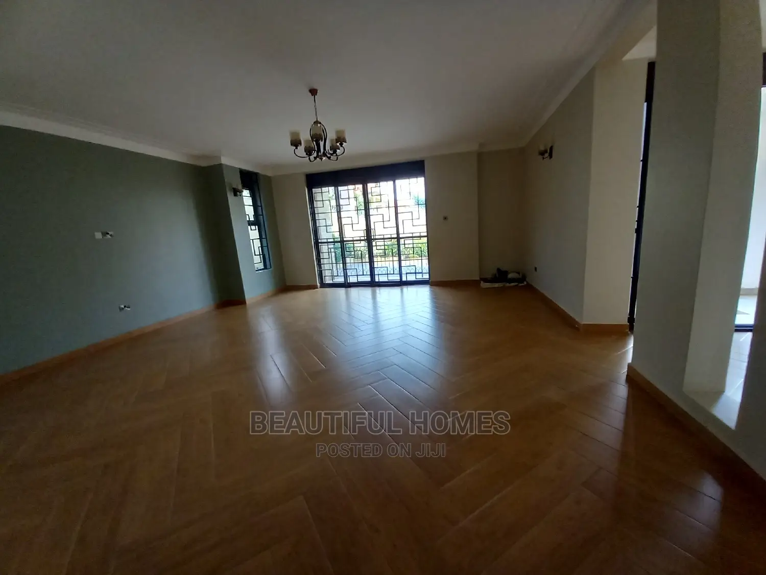Furnished 6bdrm House in Kira Majestic for sale
