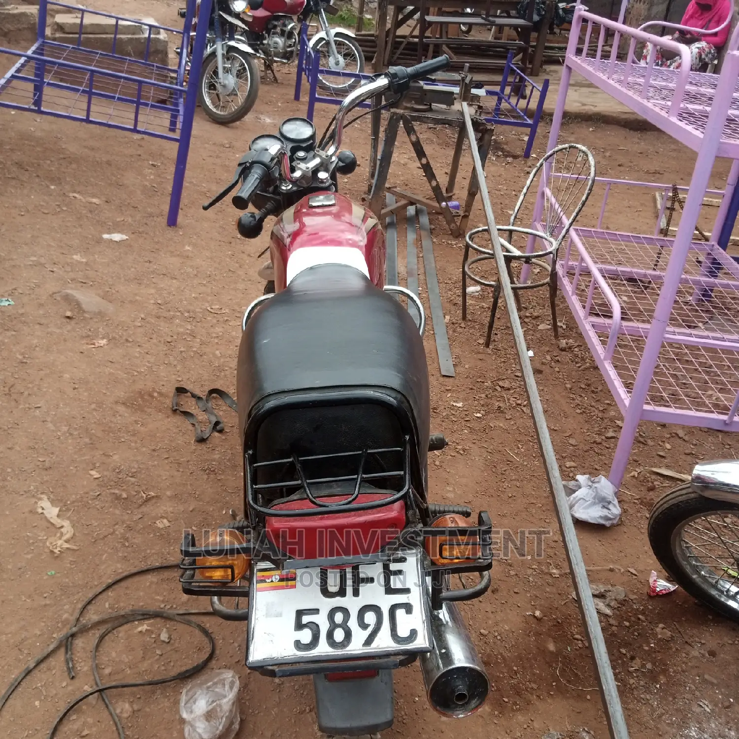 Bajaj Boxer 100 2022 Red
