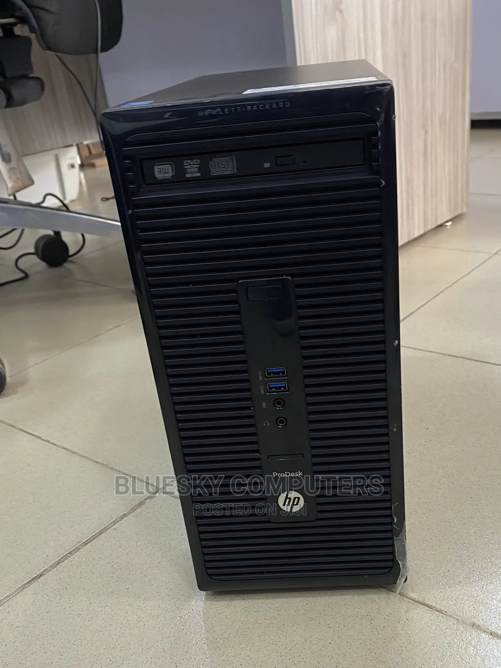 Desktop Computer HP EliteDesk 800 G4 4GB Intel Pentium HDD 256GB