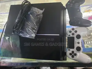 Playstation 4 Standard, With Fc 26, 2 Pads. Ps4 Standard