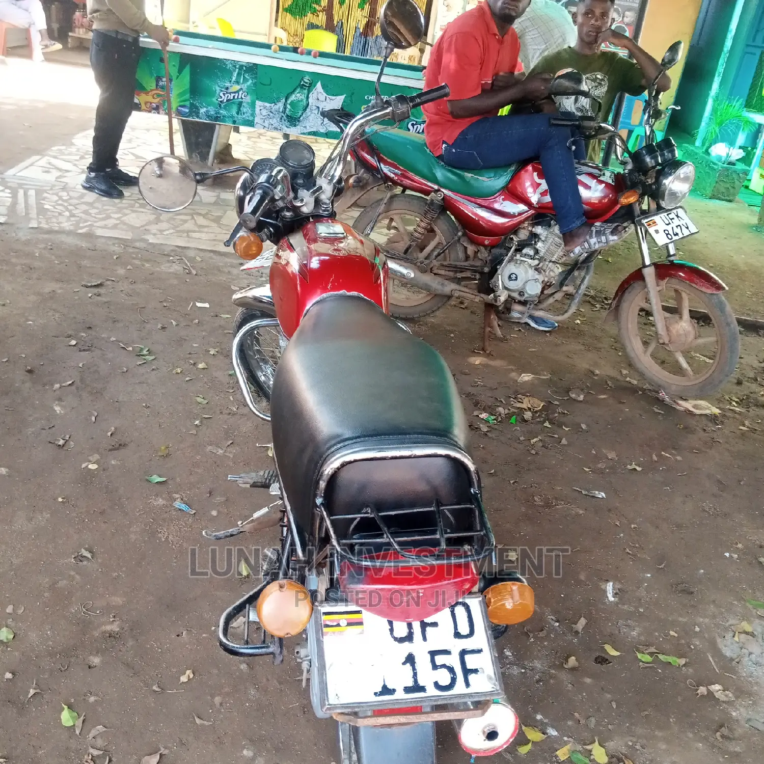 Bajaj Discover 100 2021 Red