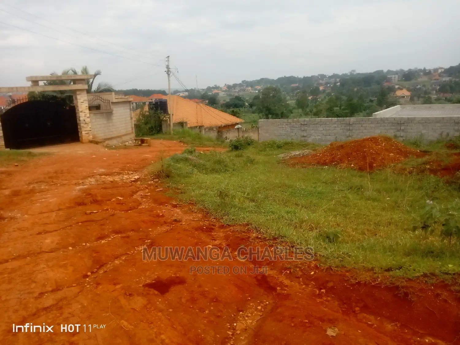 100by50ft Plot on Quick Sale at Buwate