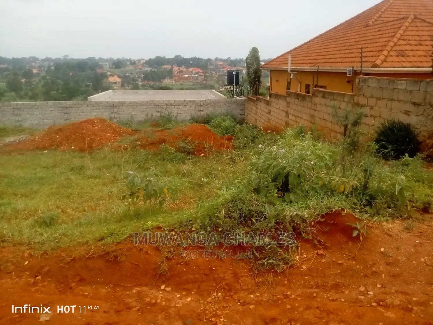 100by50ft Plot on Quick Sale at Buwate