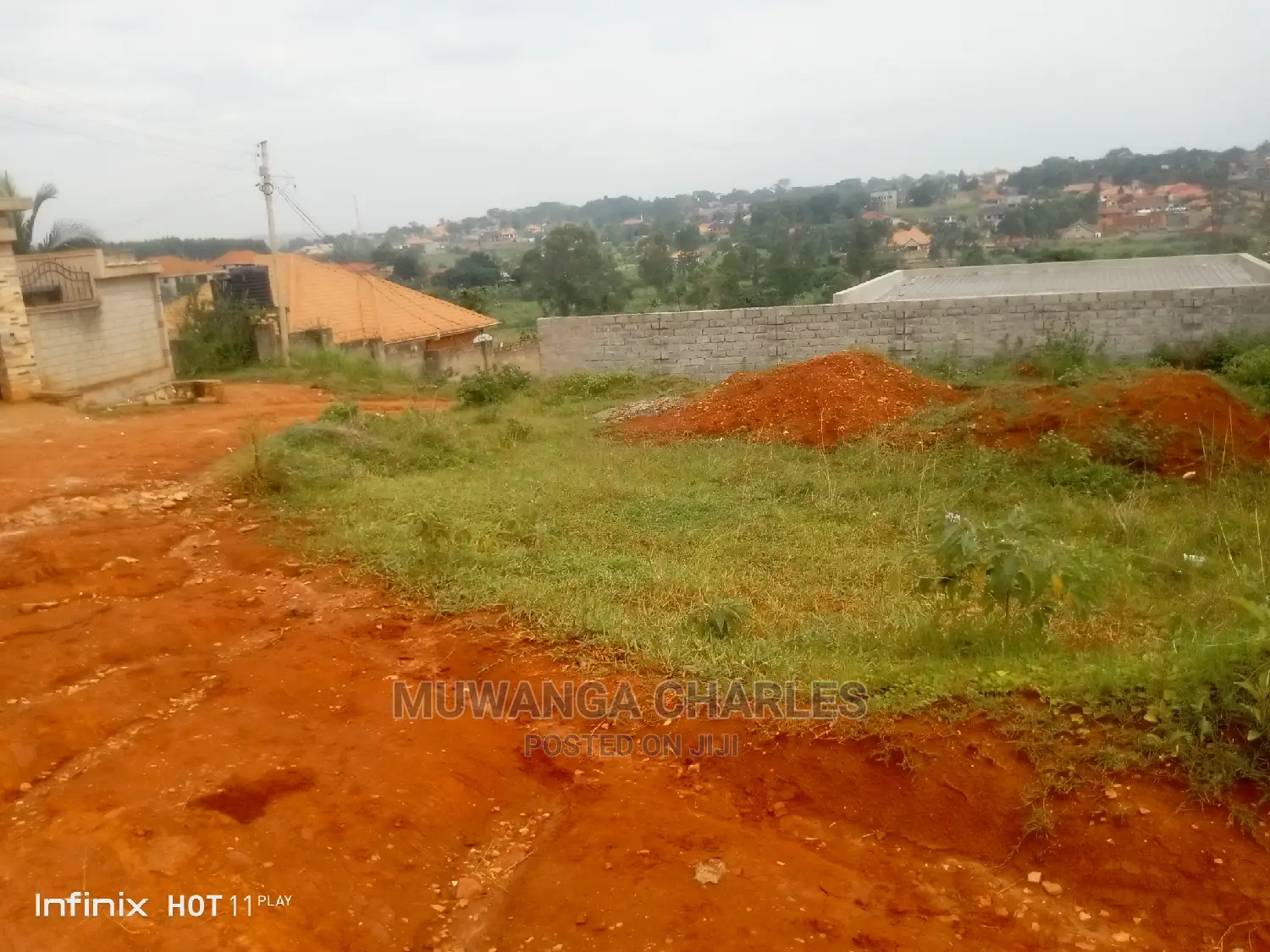 100by50ft Plot on Quick Sale at Buwate