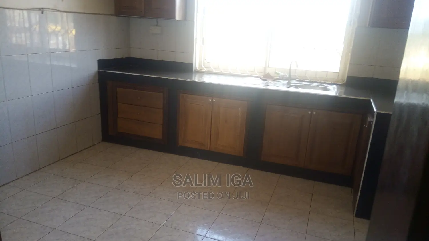 2bdrm Block of Flats in Kololo Property, Central Division for rent
