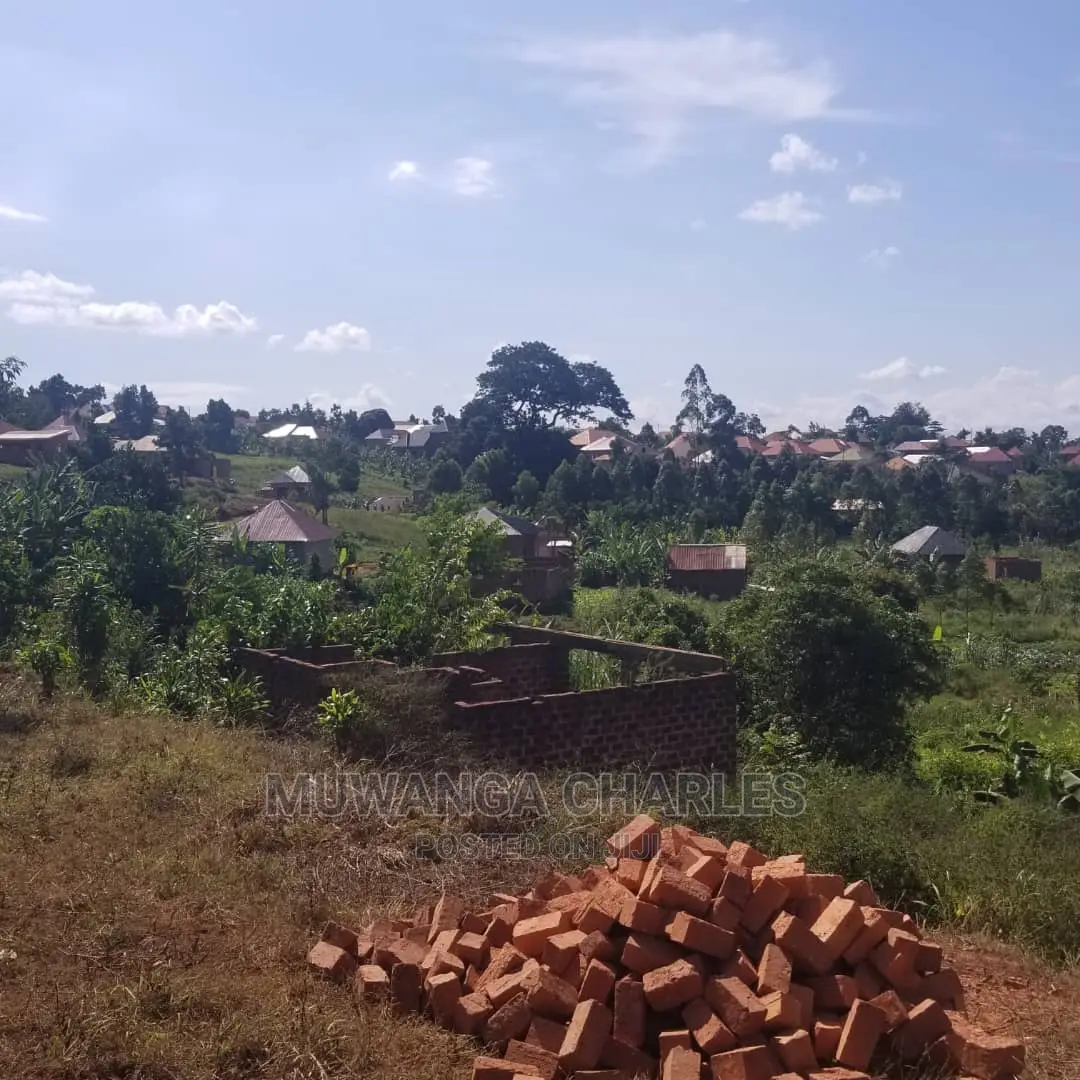 Plots in Gayaza Busika on Quick Sale