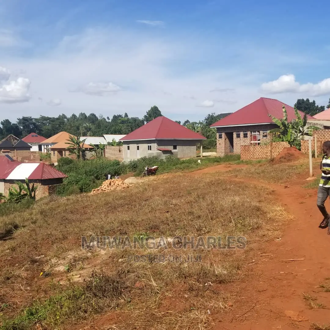 Plot's in Bugema Kalungu on Quick Sale