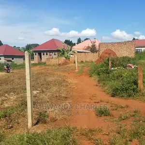 Plot's in Bugema Kalungu on Quick Sale