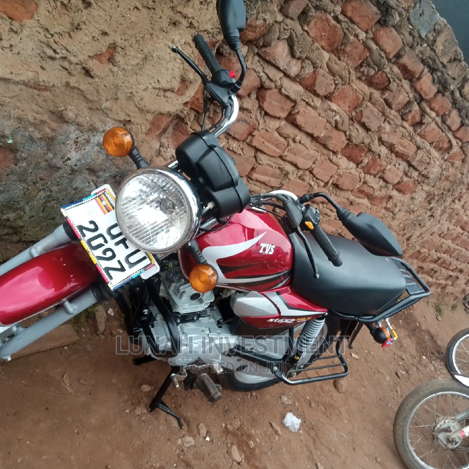 TVS HLX 125 2023 Red