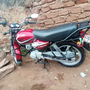 TVS HLX 125 2023 Red